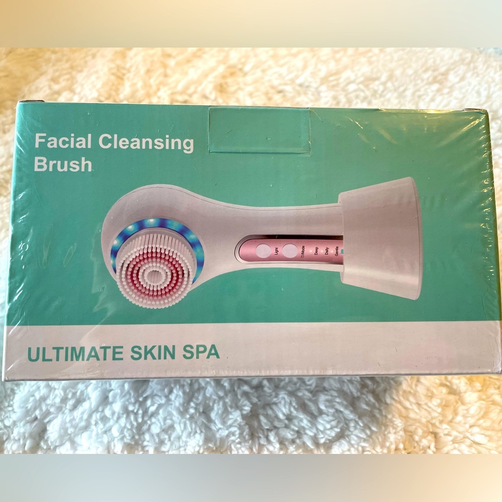 Ultimate Skin Spa Facial Cleansing Brush